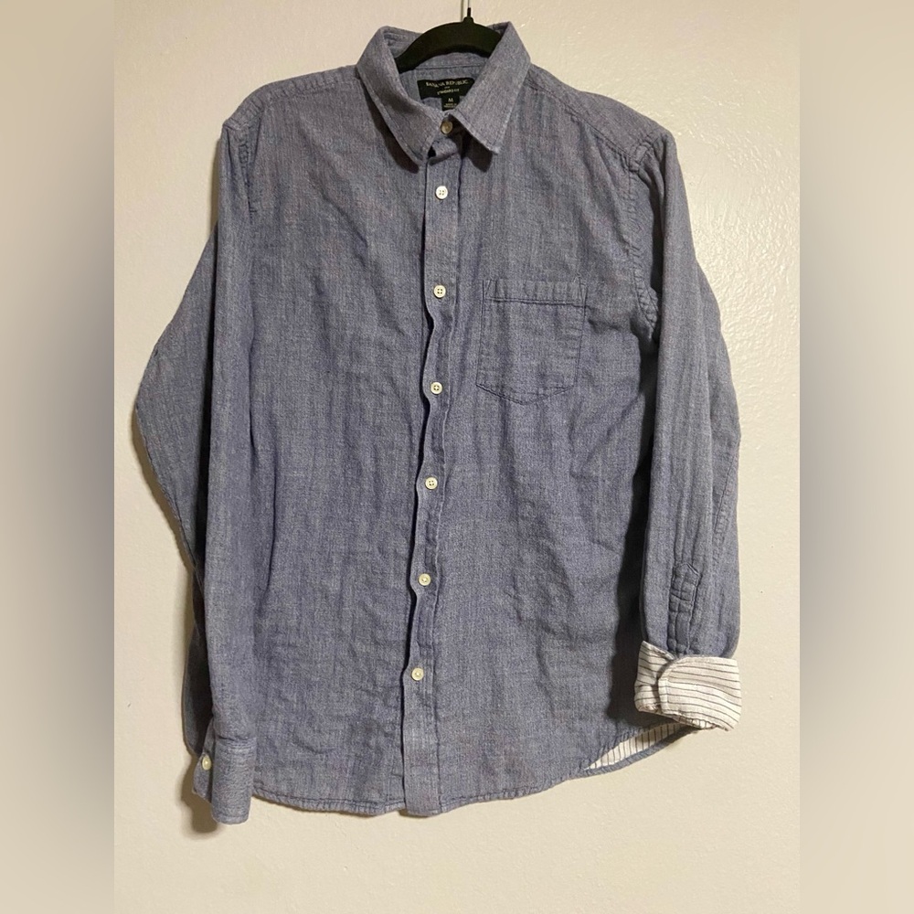 Banana Republic Men's Chambray Button Down Shirt
